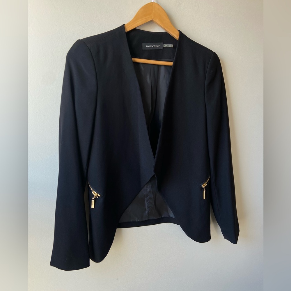 Ivanka Tramp open front black blazer